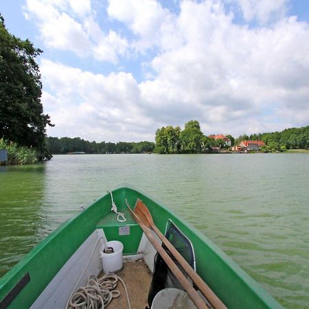 Ferienwohnung direkt am See Feldberg SEE 9661 Feldberger Seenlandschaft Exterior foto